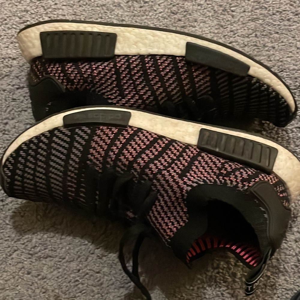 Adidas - Picture 3 of 3